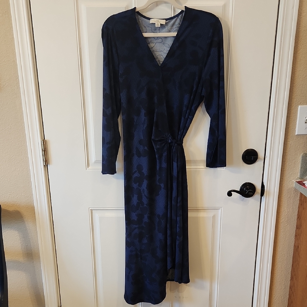 H by Halston Blue Long Sleeve V-Neck Sheath Dress